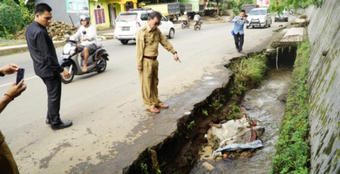 Bupati Kepahiang Pantau Langsung Titik Rawan Bencana Banjir