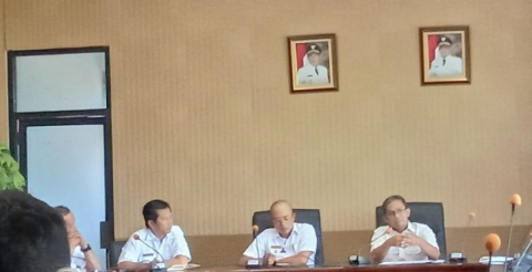 Plt Bupati Bengkulu Selatan Pantau Audit BPK Lewat WA