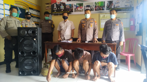 Tiga Pemuda Pelaku Pembobol Miras
