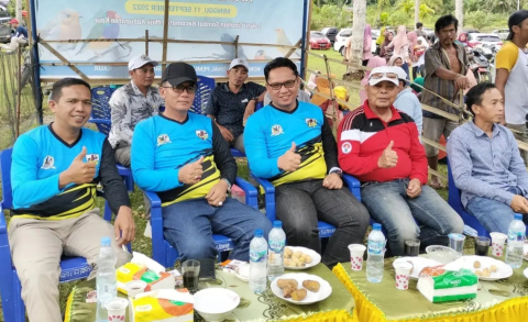 Bupati Kaur Buka Lomba Burung Berkicau KNPI Cup I