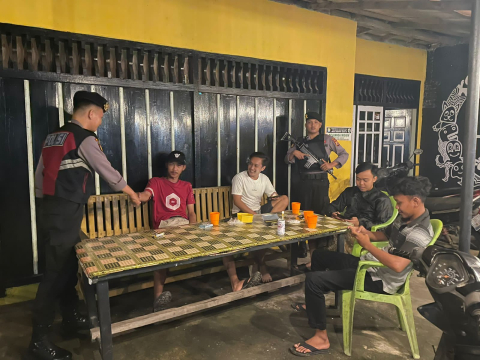 Dekatkan Diri dengan Masayrakat, Sat Samapta Polres Kaur Rutin Patroli Presisi