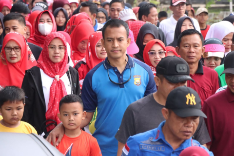 Polres Kaur Ikuti Kegiatan Jalan Santai Perayaan HUT Kemerdekaan RI ke 78 