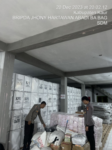Ciptakan Keamanan yang Aman dan Kondusif, Personel OMB Polres Kaur Patroli di Gudang Logistik 