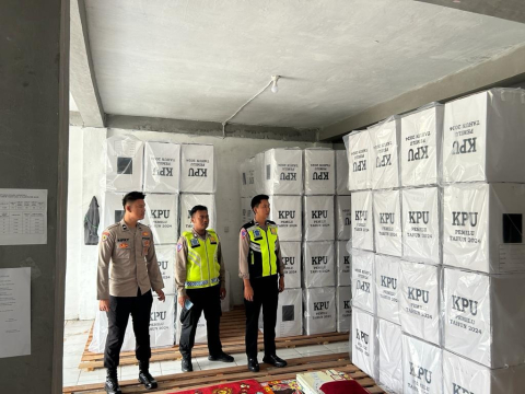 Satgas Kamseltibcarlantas Polres Kaur, Sambang ke Gudang Logistik 3 KPU Kabupaten Kaur