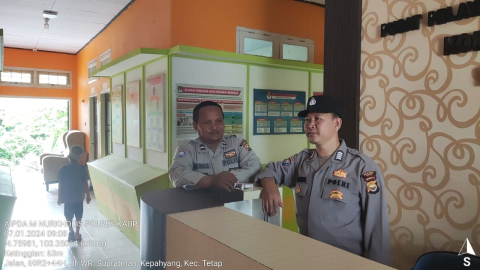 Selalu Tingkatkan Kewaspadaan Terhadap Gangguan Kamtibmas, Polres Kaur Rutinkan Patroli di Kantor KPUD 