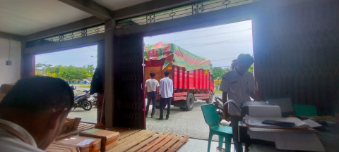 Polres Kaur Lakukan Pengamanan Penerimaan Formulir C Hasil Plano dan C Hasil Salinan Pemilu 2024