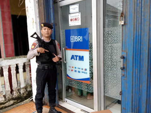 Personel Polres Kaur Lakukan Pengecekan dan Patroli Objek Vital  