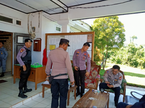 OMB, Personel Polres Kaur Patroli Dialogis di Seputaran Kmator KPUD, Bawaslu, dan Gudang Logistik