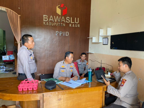 Antisipasi Gangguan Kamtibmas, Polres Kaur Patroli Dialogis 