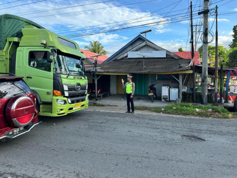 Sat Lantas Polres Kaur Gatur Lalin Pagi Hari, Ciptakan Kamseltibcar Lantas Lancar dan Aman 