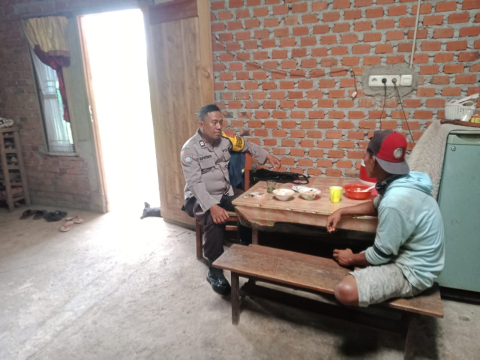 Bhabinkamtibmas Polsek Bermani Ulu Sambang DDS, Imbau Kamtibmas kepada Warga