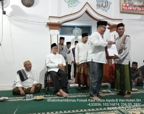 Bhabinkamtibmas Polsek Kaur Utara Hadiri Syafari Ramadhan 1445 H di Masji Muhammadiyah Desa Air Kering 