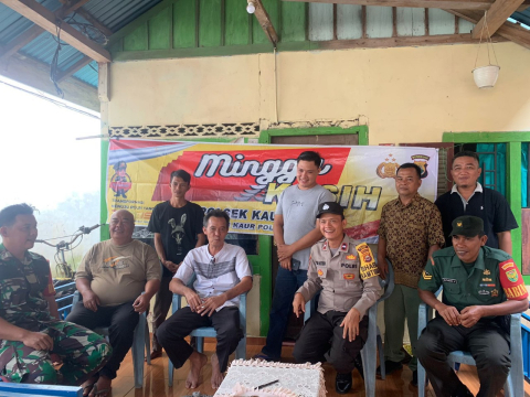 Minggu Kasih Bersama Warga Desa Talang Padang, Bhabinkamtibmas Polsek Kaur Utara Sampaikan Imbauan 