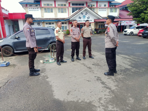 Hadiri Safari Ramadhan dan Syukuran Ulang Tahun Desa Giri Kencana, Kapolsek Ketahun Sampaikan Himbauan Kamtibmas