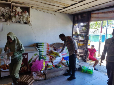 Polsek Nasal Lakukan Pengecekan Ketersedian Kebutuhan Bahan Sembako Jenis Beras dan Gas Elpiji 3 Kg 