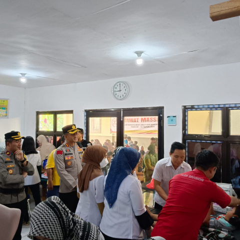 Polres Kaur Gelar Sunat Masal Dalam Rangka Menyambut Hari Bhayangkara Yang Ke-78 Tahun 2024