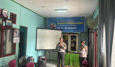 Operasi zebra Nala Satlantas Polres Mukomuko Sambangi Sekolah