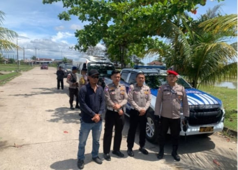 Polres Bengkulu Utara Kawal Distribusi Logistik KPU ke Pulau Enggano