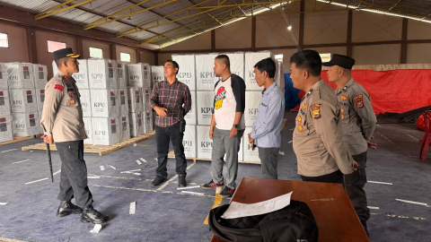 Kapolres Rejang Lebong Laksanakan Pengecekan Logistik KPU untuk Kesiapan Pemilihan Tahun 2024