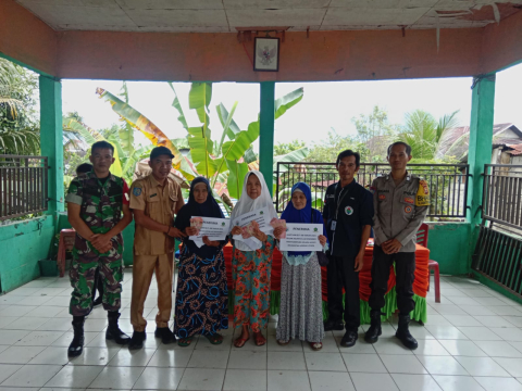 Sambang, Bhabinkamtibmas Polsek Lebong Utara Hadiri Musdes di Desa Talang Ulu
