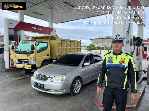 Sat Lantas Polres Bengkulu Selatan Laksanakan Pengawasan Pendistribusian BBM dan Pengaturan Lalu Lintas