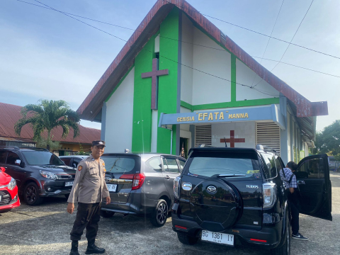 Polsek Kota Manna Laksanakan Monitoring Ibadah Mingguan di Gereja-Gereja Wilayah Hukum