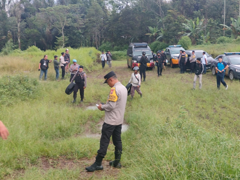 Tim Gegana Polda Bengkulu Amankan dan Musnahkan Mortir di Rejang Lebong