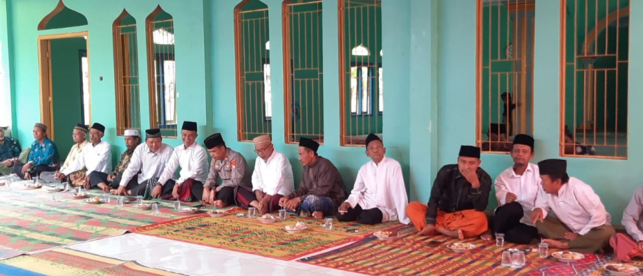 Hadiri Peringatan Tahun Baru Islam di Desa Air Batang, Kapolsek Nasal Harapkan Dapat Meningkatkan Keimanan 