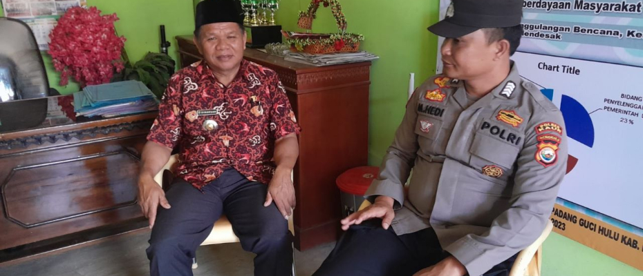 Sambangi Tokoh Masyarakat Kecamatan Padang Guci Hulu, Bhabinkamtibmas Berharap Dapat Menjaga Kamtibmas Bersama