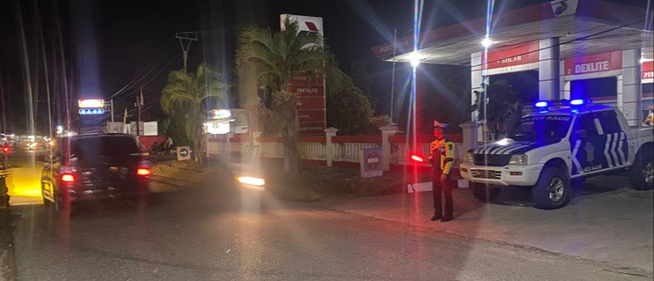 Patroli Blue Light, Personel Sat Lantas Polres Kaur Sasar Kamseltibcar