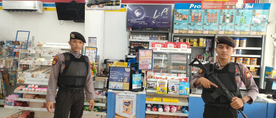 Anggota Sat Samapta Polres Kaur Patroli Presisi Cegah Aksi Kriminal 