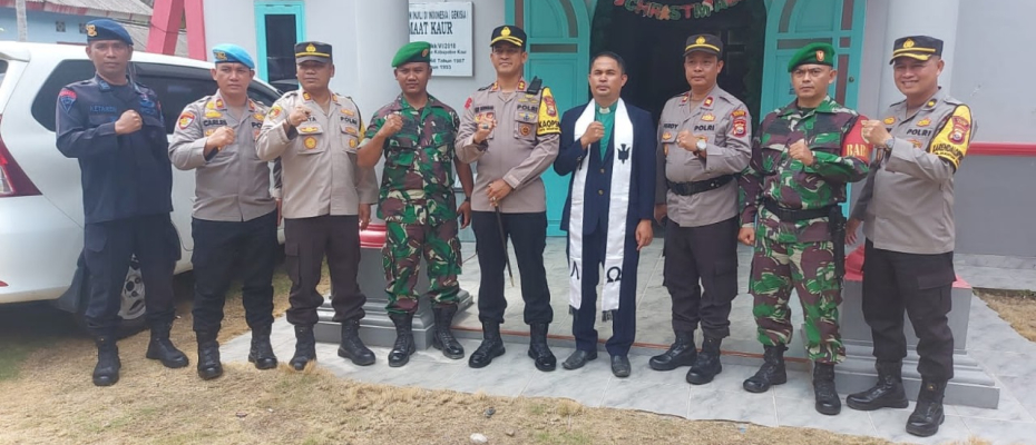 Pastikan Perayaan Natal Berjalan Aman, Kapolres Kaur Pantau Langsung Pengamanan di Gereja 