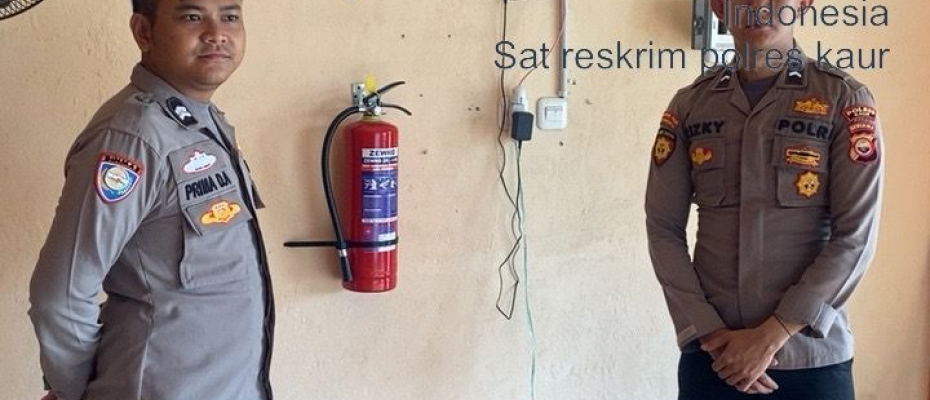 Tingkatkan Sitkamtibmas yang Kondusif, Personel Polres Kaur Patroli Pengamanan di Gudang Logistik