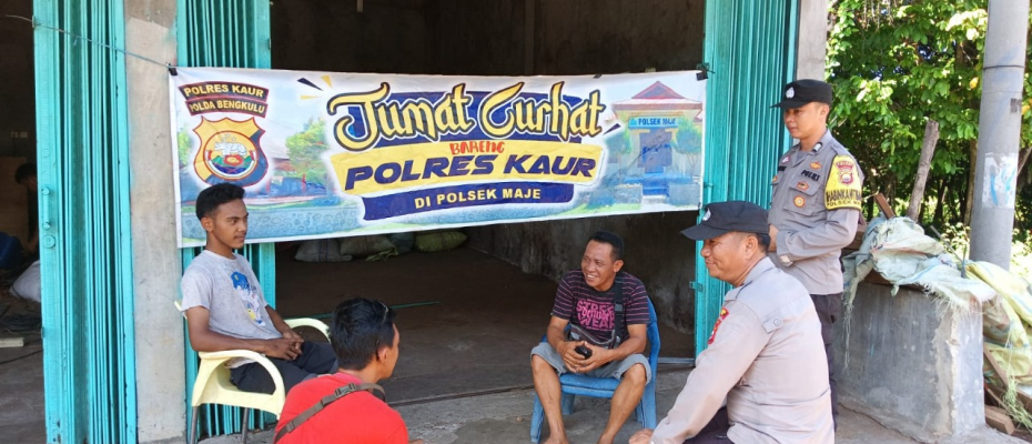 Polsek Maje Laksanakan Jumat Curhat Bersama Warga dan Tokoh Pemuda Desa Wayhawang 