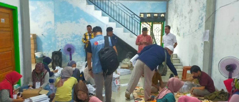 Polres Kaur Melakukan Pengamanan dan Monitoring Penyortiran dan Pelipatan Surat Suara 