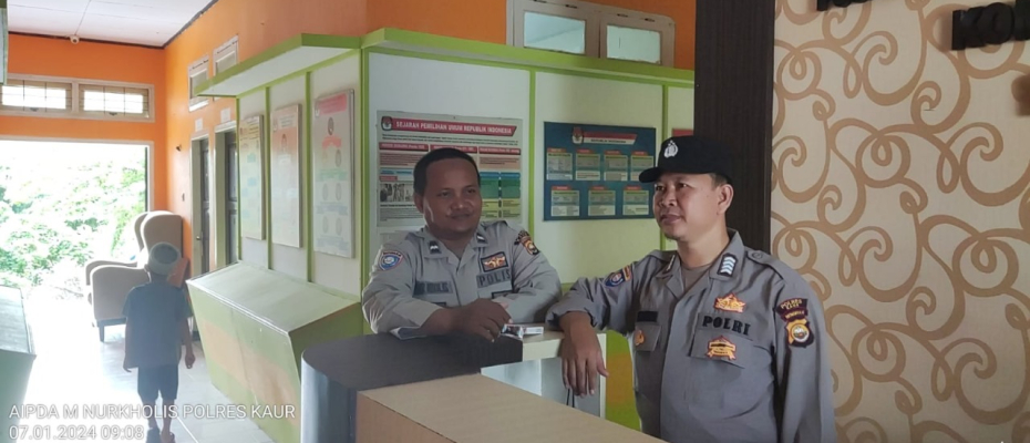 Selalu Tingkatkan Kewaspadaan Terhadap Gangguan Kamtibmas, Polres Kaur Rutinkan Patroli di Kantor KPUD 