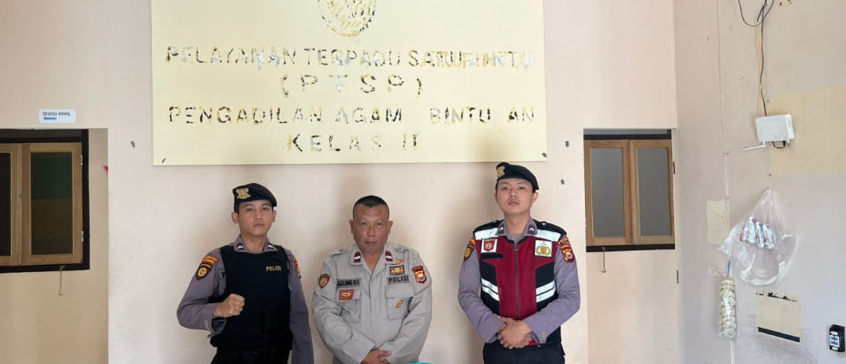 Polres Kaur Patroli Dialogis Presisi Seputaran Kantor KPUD, Kantor Bawaslu, Gudang Logistik Pastikan Sitkamtibmas Aman 