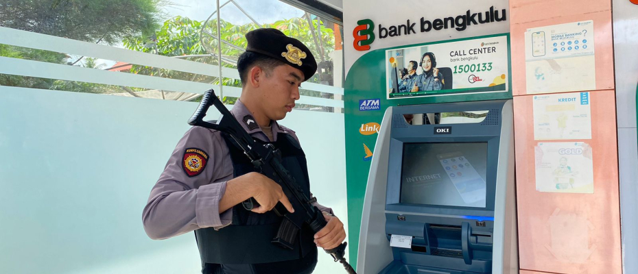 Patroli, Personel Sat Samapta Polres Kaur Melaksanakan Patroli Pengecekan Obyek Vital di Wilkum 