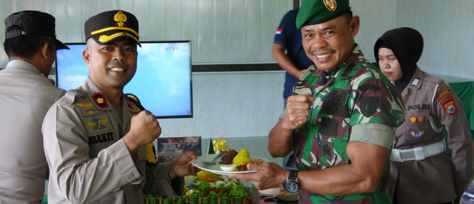 Grebek Mako Kodim 0428 Mukomuko, Polres Mukomuko Berikan Kejutan di HUT Ke-79