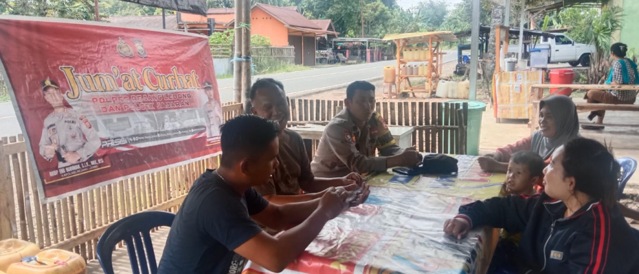Bhabinkamtibmas Polsek Padang Ulak Tanding Gelar Jumat Curhat untuk Tingkatkan Kamtibmas