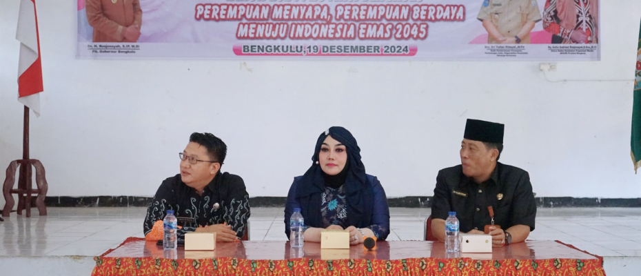 Peringati Hari Ibu ke-96, Ketua BKOW Beri Santunan di Panti Lansia