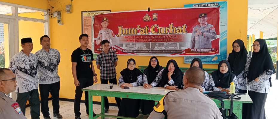 Polsek Sindang Kelingi Gelar Kegiatan Jumat Curhat untuk Meningkatkan Keamanan dan Keterlibatan Masyarakat