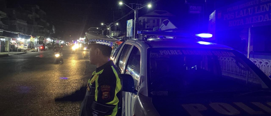 Sat Lantas Polres Bengkulu Selatan Gelar Patroli dan Pengawalan di Titik Rawan Kemacetan