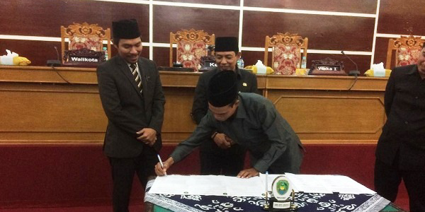 DPRD Kota Bengkulu Rapat Pairpurna Sahkan RPJMD