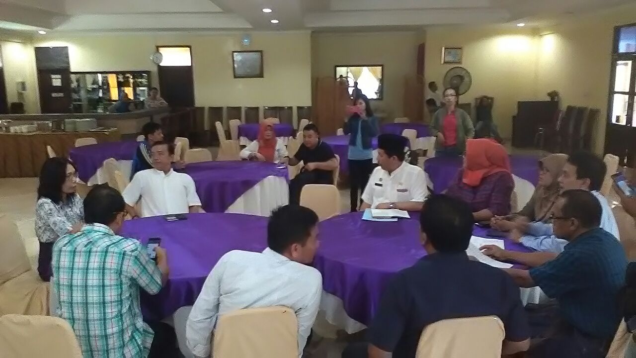 Komisi III DPRD Kota Bengkulu saat saat bertemu dengan pihak management Hotel Raffles City