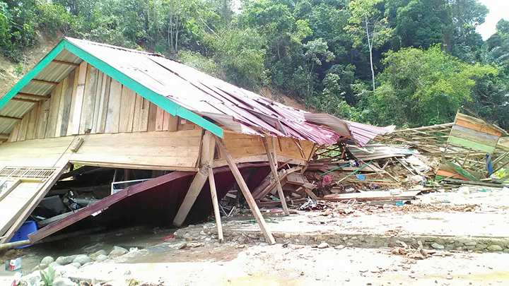 Kondisi Rumah yang terterjang longsor