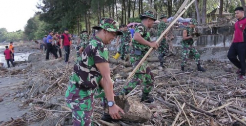 Pemkab Bengkulu Selatan Bentuk Petugas Kebersihan Panta