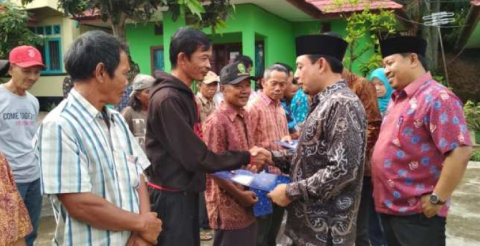 Melalui Wakil Wali Kota Pemkot Bagikan 15 Unit Alsintan