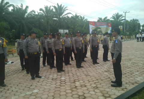 Kasat Binmas Pimpin Apel Bersama Bhabinkamtibmas Polres Mukomuko