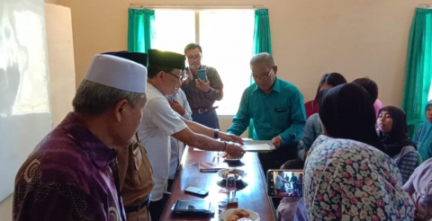 Penyerahan Bantuan Basnaz